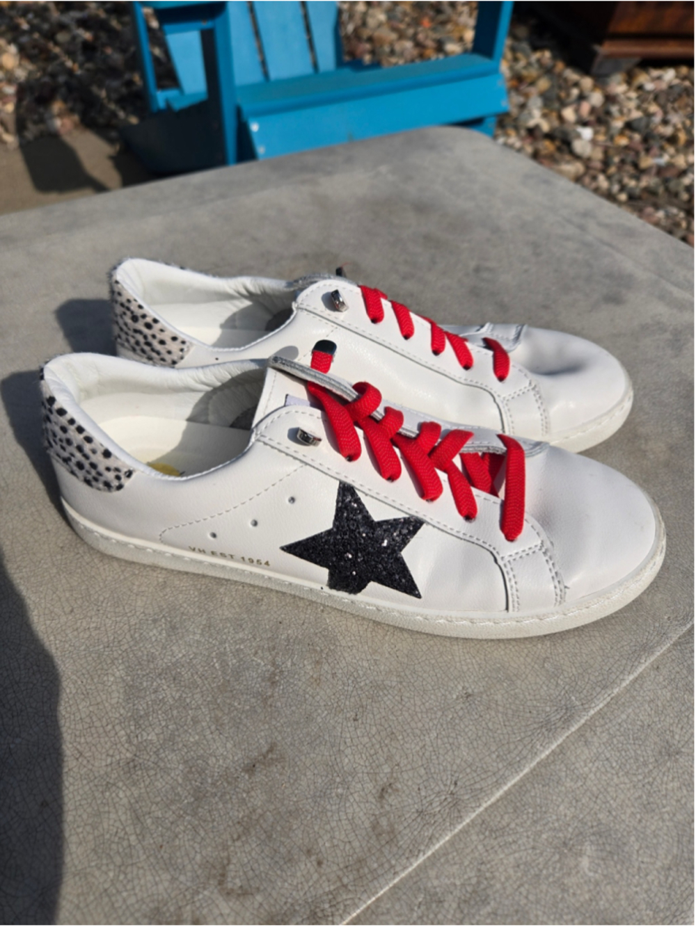 Women's Vintage Havana Sneakers Size 7 White Red Black Star